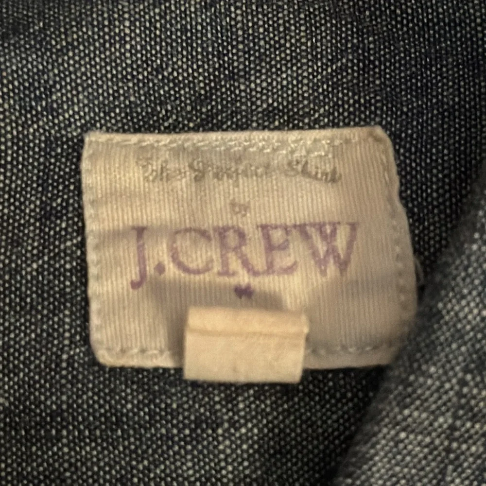 J. Crew classic Chambray buttoned down‎ long sleeves woman’s shirt too Sz XS